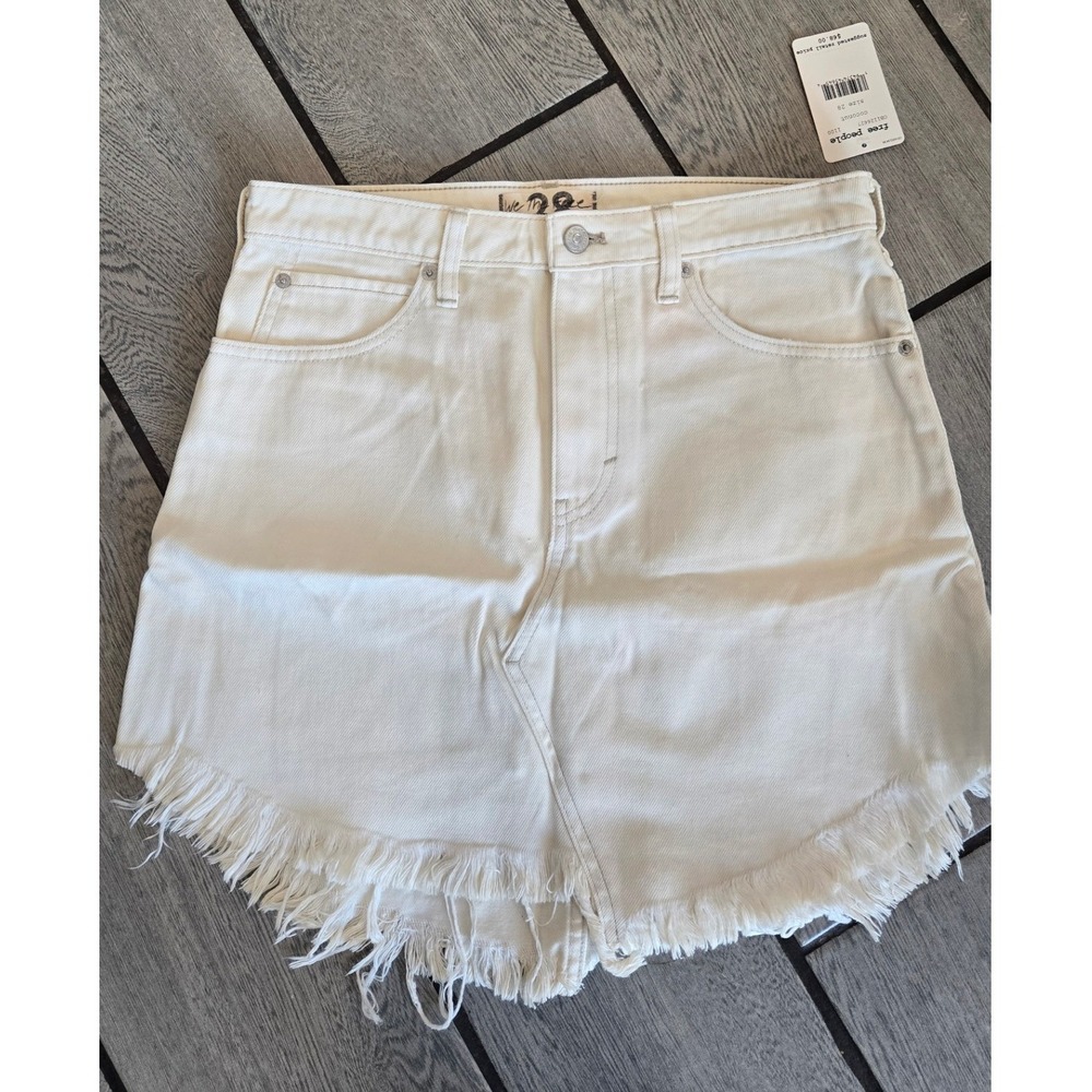 Free People We The Free Denim Mini Skirt Coconut White Frayed Tulip Hem - 28 New